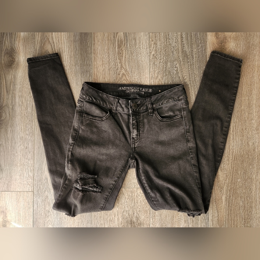 american eagle AE black/grey‎ distressed jegging size 2